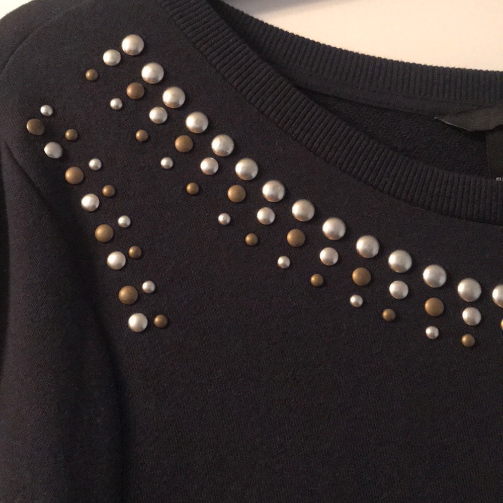 H&M Sweater - Picture 2 of 6